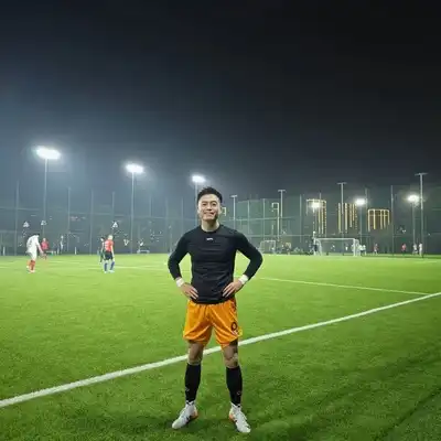 董豪